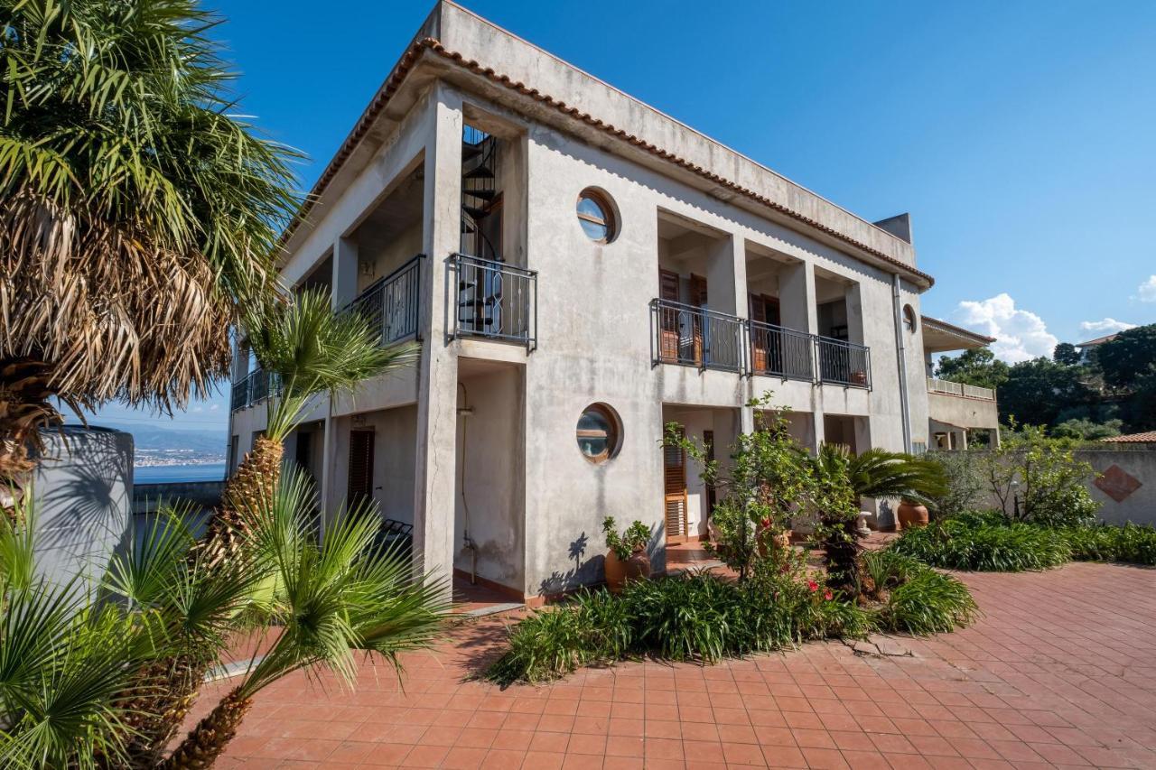 Villa Emy Messina Exterior photo