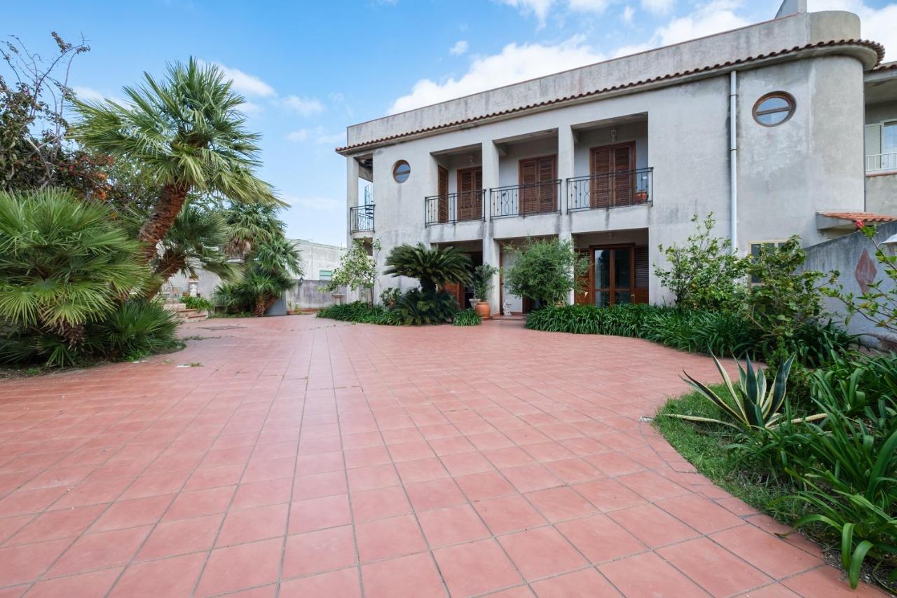 Villa Emy Messina Exterior photo